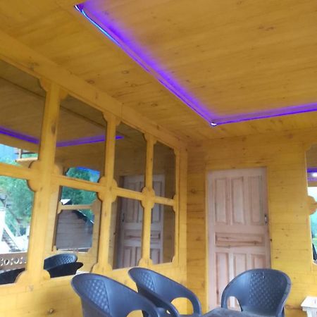 Riverbank Hotel Taobut Neelum Valley Azad Kashmir Taobat Exteriör bild